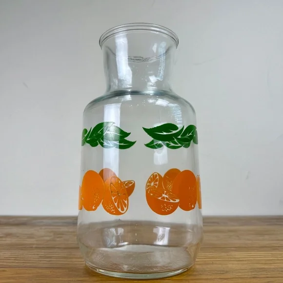 Vintage Anchor Hocking Juice Jug | Citrus Carafe with Oranges & Leaves | 1970s - Picture 15 of 15